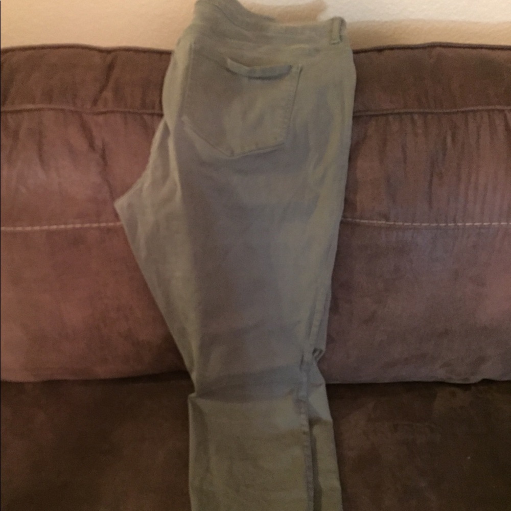 Maurice’s pants